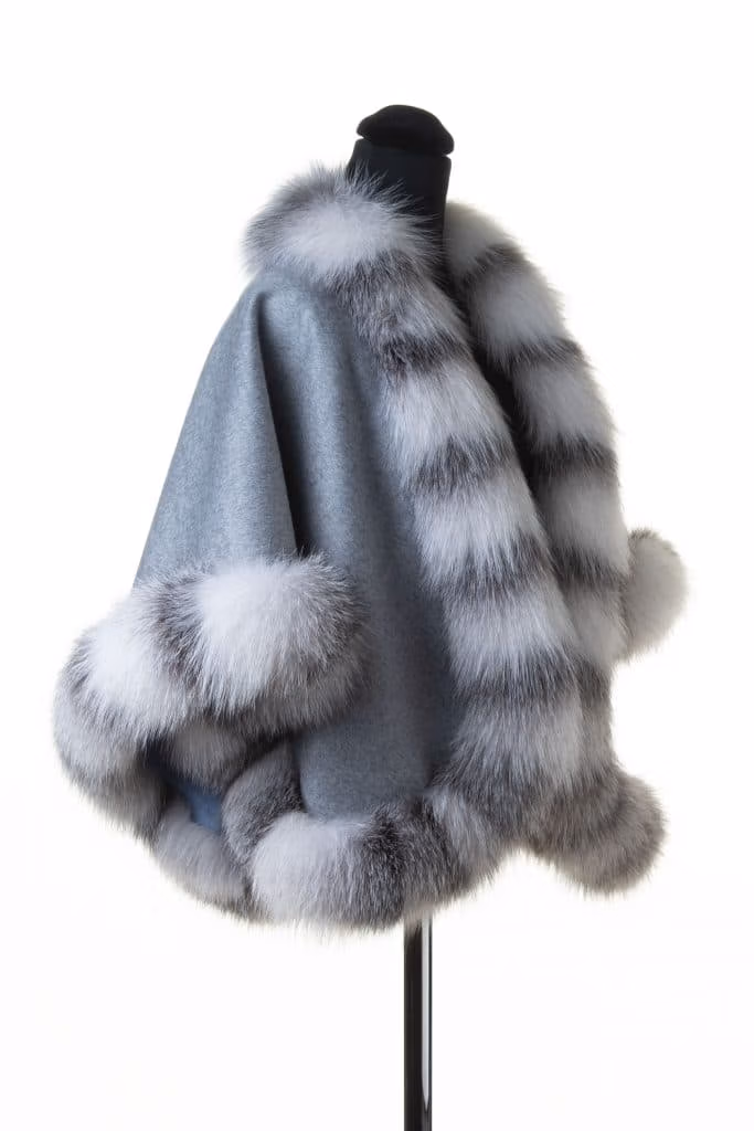 Short Shawl Fox Trim